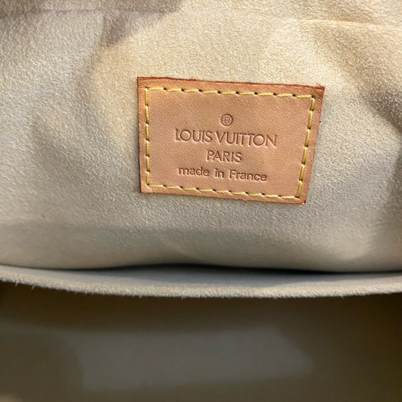 Louis Vuitton Monogram Canvas Manhattan PM Bag - Picture 9 of 16